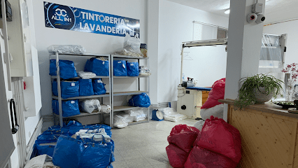 C. C. All in 1 tintorería lavandería en tías 1 Servicios de limpieza C.C. ALL IN 1 Tintorería Lavandería