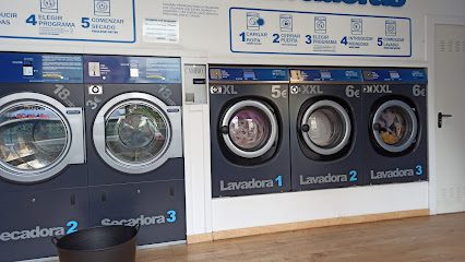 Lacolada cedeira en cedeira 1 Servicios de limpieza Lacolada Cedeira