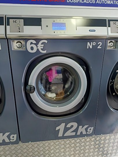 Servicios de limpieza Lavanderia Autoservicio Lacolada Zonamedia