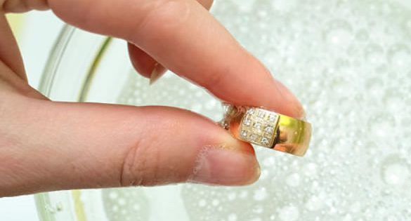 La mejor manera de limpiar bisutería: trucos infalibles 1 la mejor manera de limpiar bisuteria trucos infalibles
